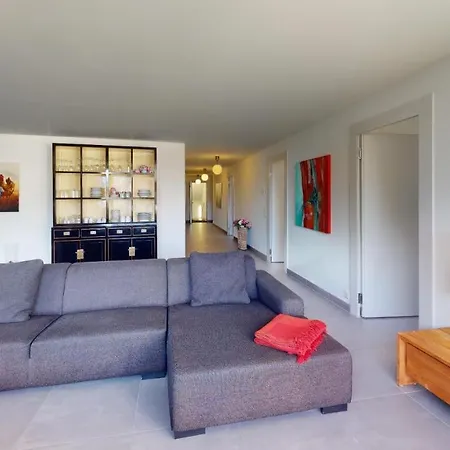 Spacious Apartment With Mountain View Lenz