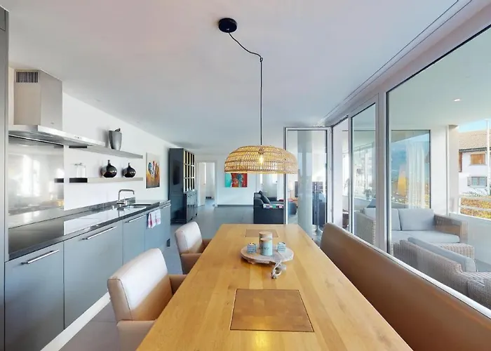 Spacious Apartment With Mountain View * Lenz