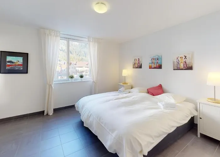 Spacious Apartment With Mountain View Lägenhet Lenz