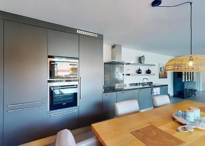 Family Sot Lantsch-lenzerheide For 6 Persons Apartman